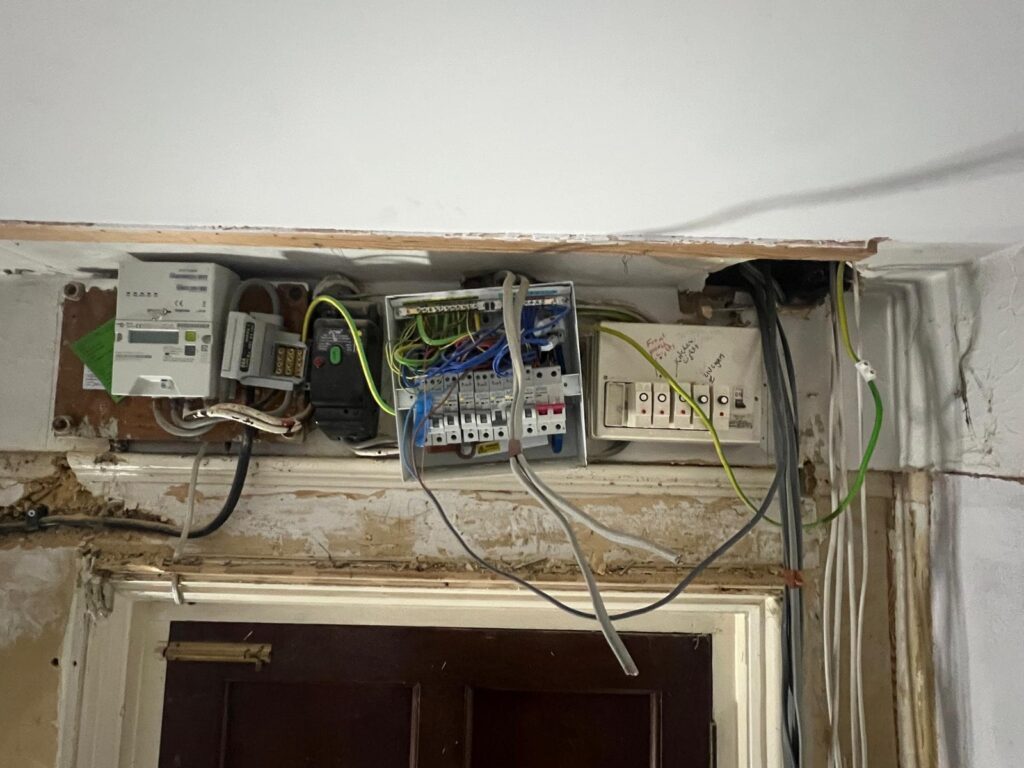 Replace Old Fuseboxes